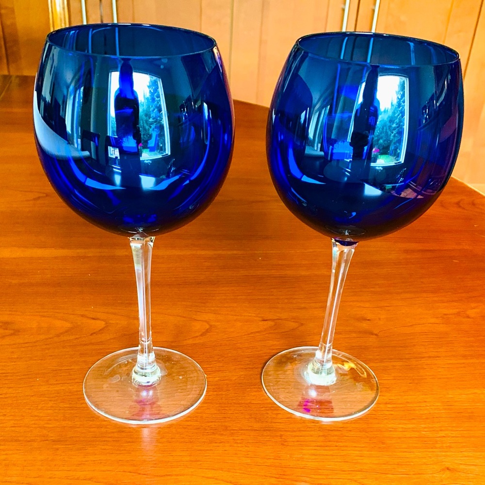 Cobalt blue color 9” tall wine glasses set of two glasses